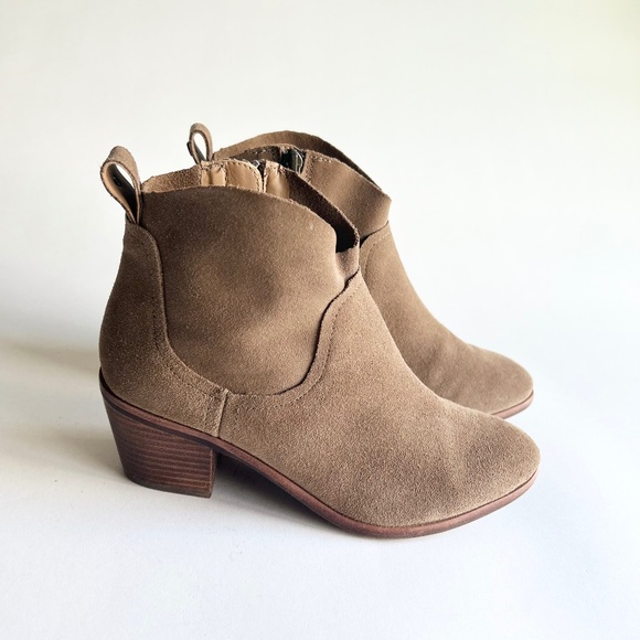 UGG Tan Brown Suede Genuine Leather Ankle Boots size 8 - Picture 1 of 16